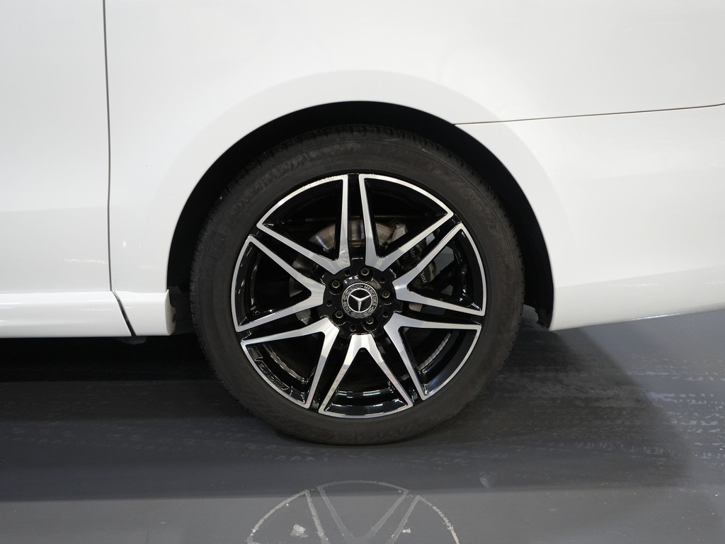 Mercedes-Benz V-Klasse Bestelbus 250d DC Dubbel Cabine Exclusive AMG/ Pano/ Stoelvent./ Mem.Stoelen/ Koelvak/ Adapt.Cruise/ 360 Camera/ Burmester/ Standkachel/ L 19
