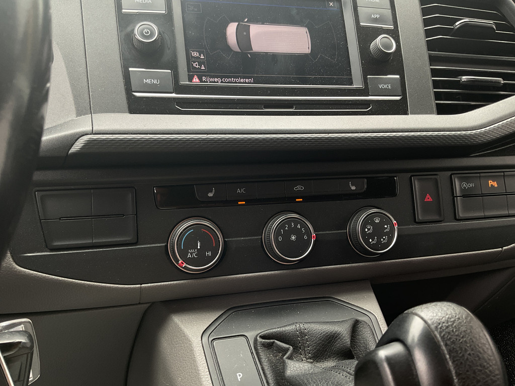 Volkswagen Transporter Bestelbus T6.1 2.0 TDI 150 pk Aut. L2 LED/ Standkachel/ Stoelverw./ Carplay/ PDC/ Cruise/ Airco/ Trekhaak 14