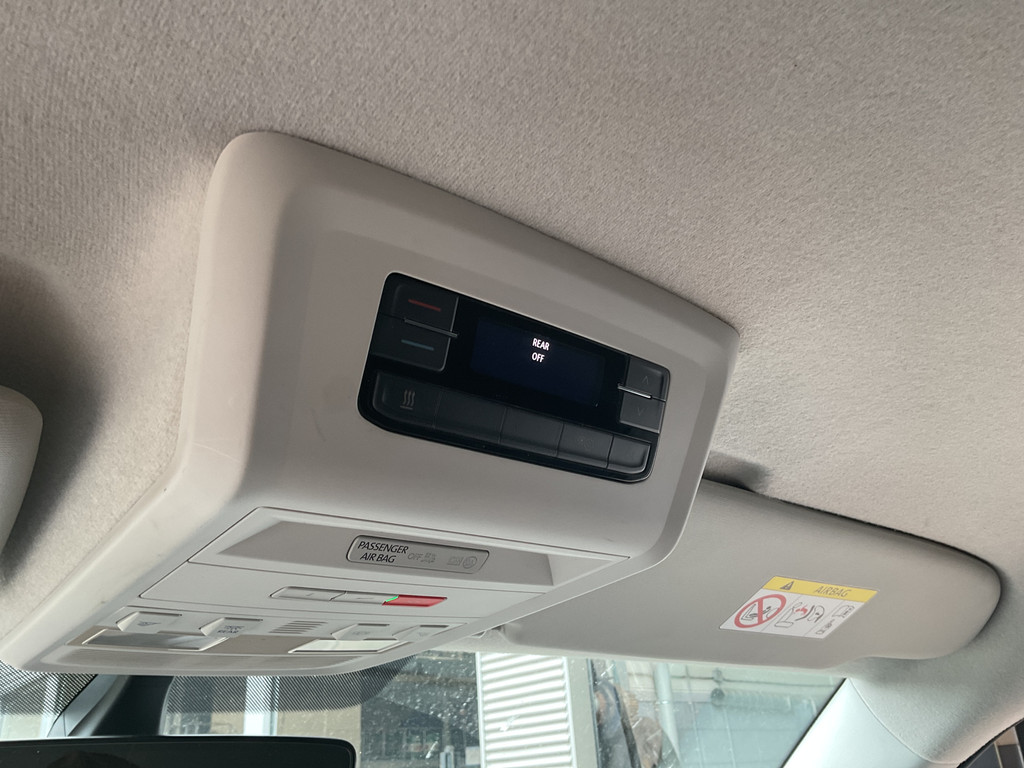 Volkswagen Transporter Bestelbus T6.1 2.0 TDI 150 pk Aut. L2 LED/ Standkachel/ Stoelverw./ Carplay/ PDC/ Cruise/ Airco/ Trekhaak 15
