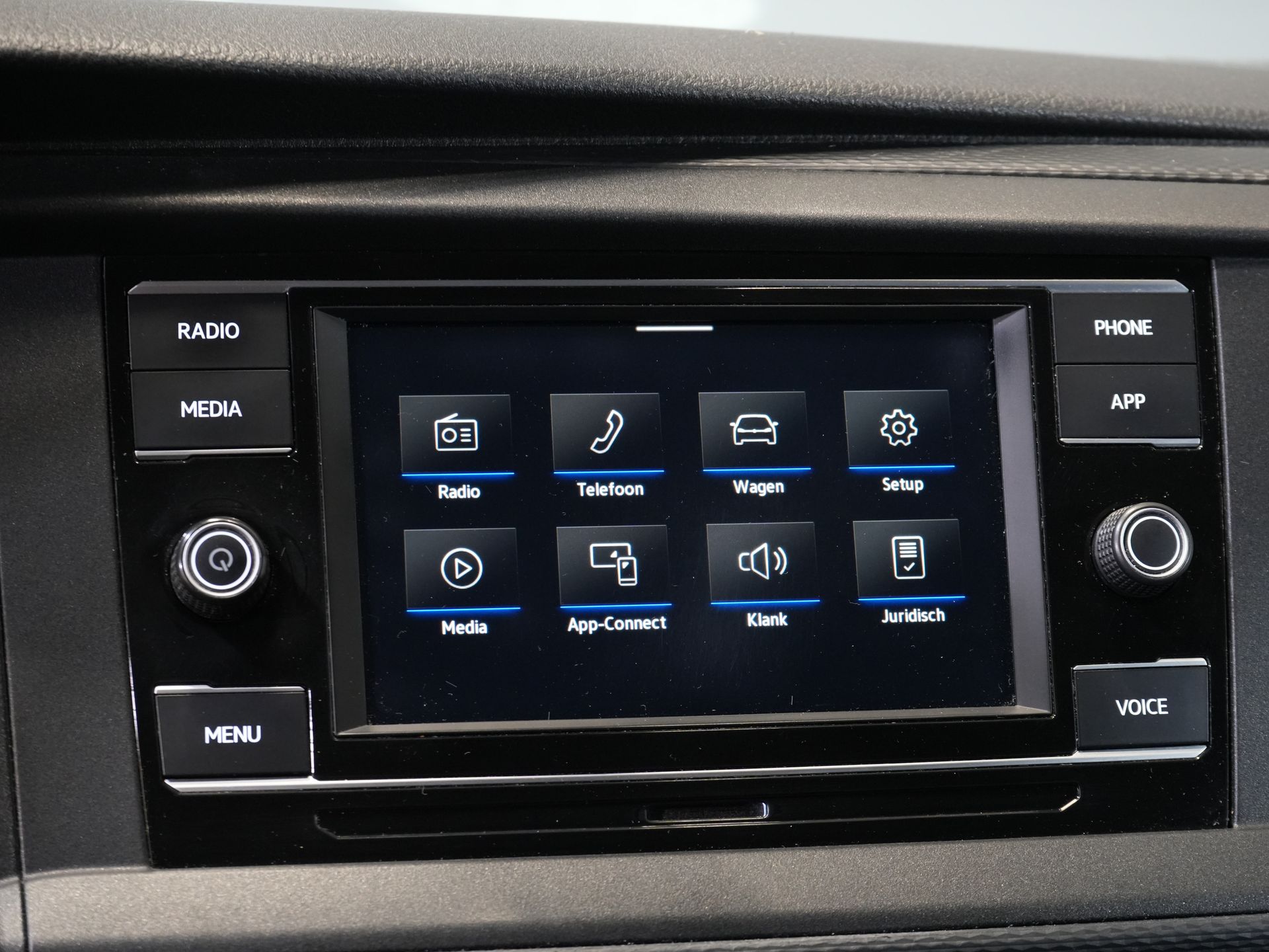 Volkswagen Transporter Bestelbus T6.1 2.0 TDI 150 pk Aut. L2 LED/ Standkachel/ Stoelverw./ Carplay/ PDC/ Cruise/ Airco/ Trekhaak 22