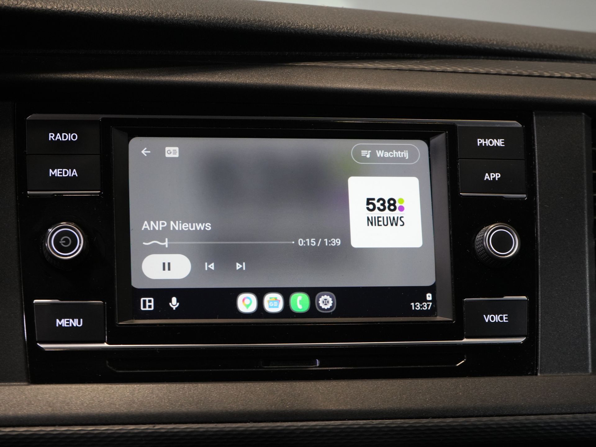 Volkswagen Transporter Bestelbus T6.1 2.0 TDI 150 pk Aut. L2 LED/ Standkachel/ Stoelverw./ Carplay/ PDC/ Cruise/ Airco/ Trekhaak 24