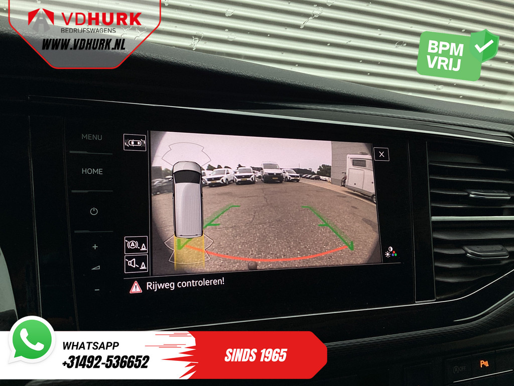 Volkswagen Transporter Bestelbus 2.0 TDI 150 pk DSG Aut. L2 Bulli Virtual Cockpit/ Leder/ Adapt.Cruise/ LED/ Navi/ Bear Lock/ Carplay/ Camera/ 18” LMV/ PDC/ Trek 13