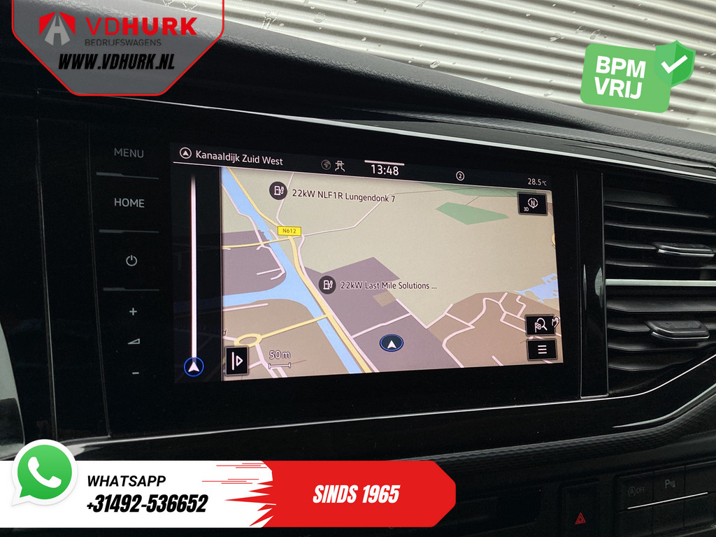 Volkswagen Transporter Bestelbus 2.0 TDI 150 pk DSG Aut. L2 Bulli Virtual Cockpit/ Leder/ Adapt.Cruise/ LED/ Navi/ Bear Lock/ Carplay/ Camera/ 18” LMV/ PDC/ Trek 14