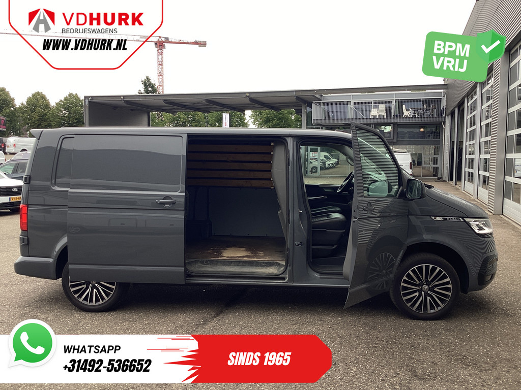 Volkswagen Transporter Bestelbus 2.0 TDI 150 pk DSG Aut. L2 Bulli Virtual Cockpit/ Leder/ Adapt.Cruise/ LED/ Navi/ Bear Lock/ Carplay/ Camera/ 18” LMV/ PDC/ Trek 5