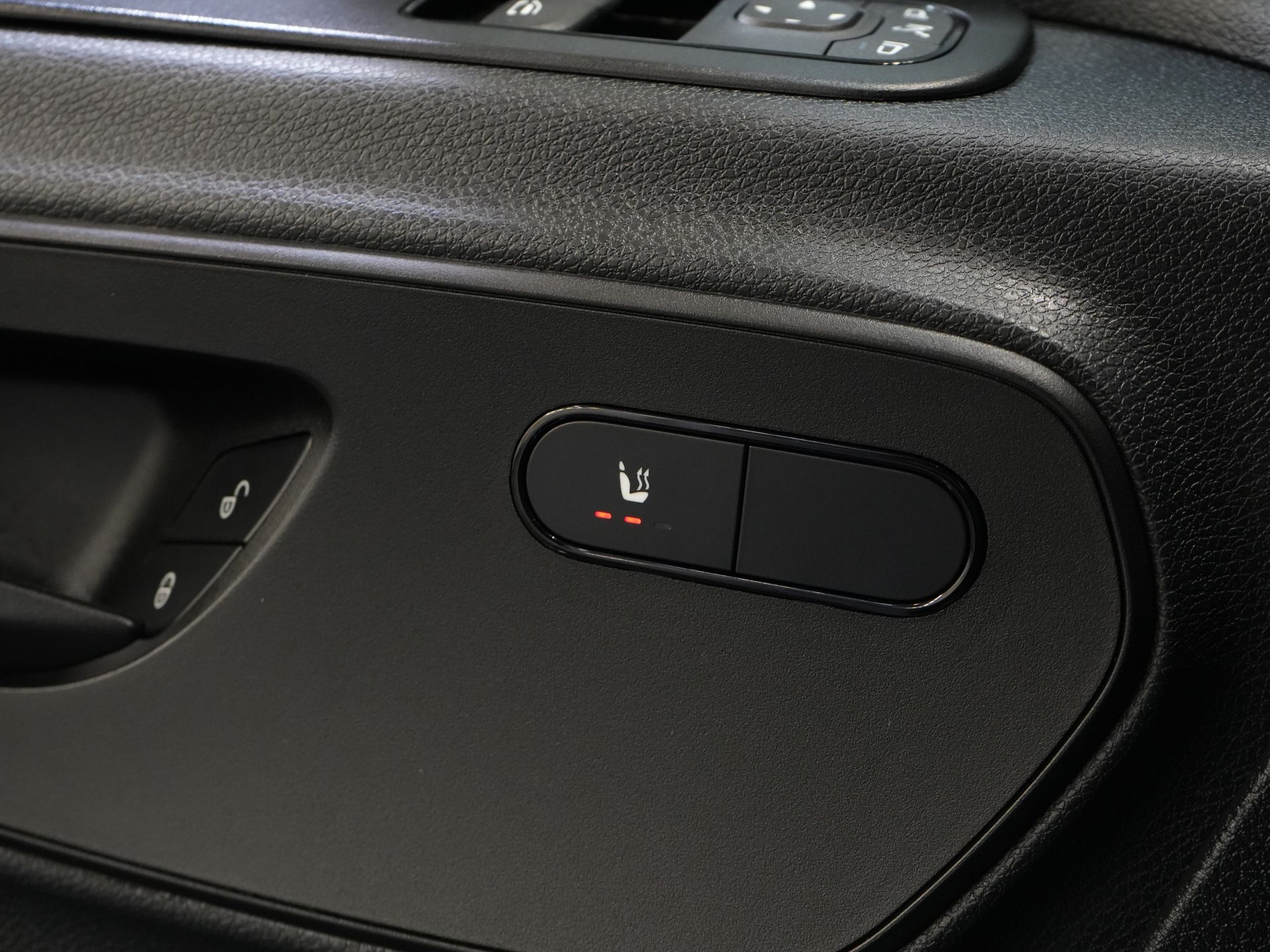 Mercedes-Benz Sprinter Bestelbus 317 CDI Aut. L2H2 Gev.stoel/ 270Gr.deuren/ Stoelverw./ Cruise/ Navi/ Camera/ PDC 17