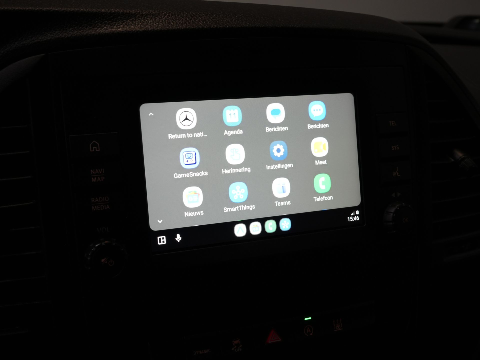 Mercedes-Benz Vito Bestelbus 116 CDI Aut. L3 LED/ Standkachel/ Stoelverw./ Carplay/ Camera/ PDC/ Cruise/ Trekhaak/ Airco 25