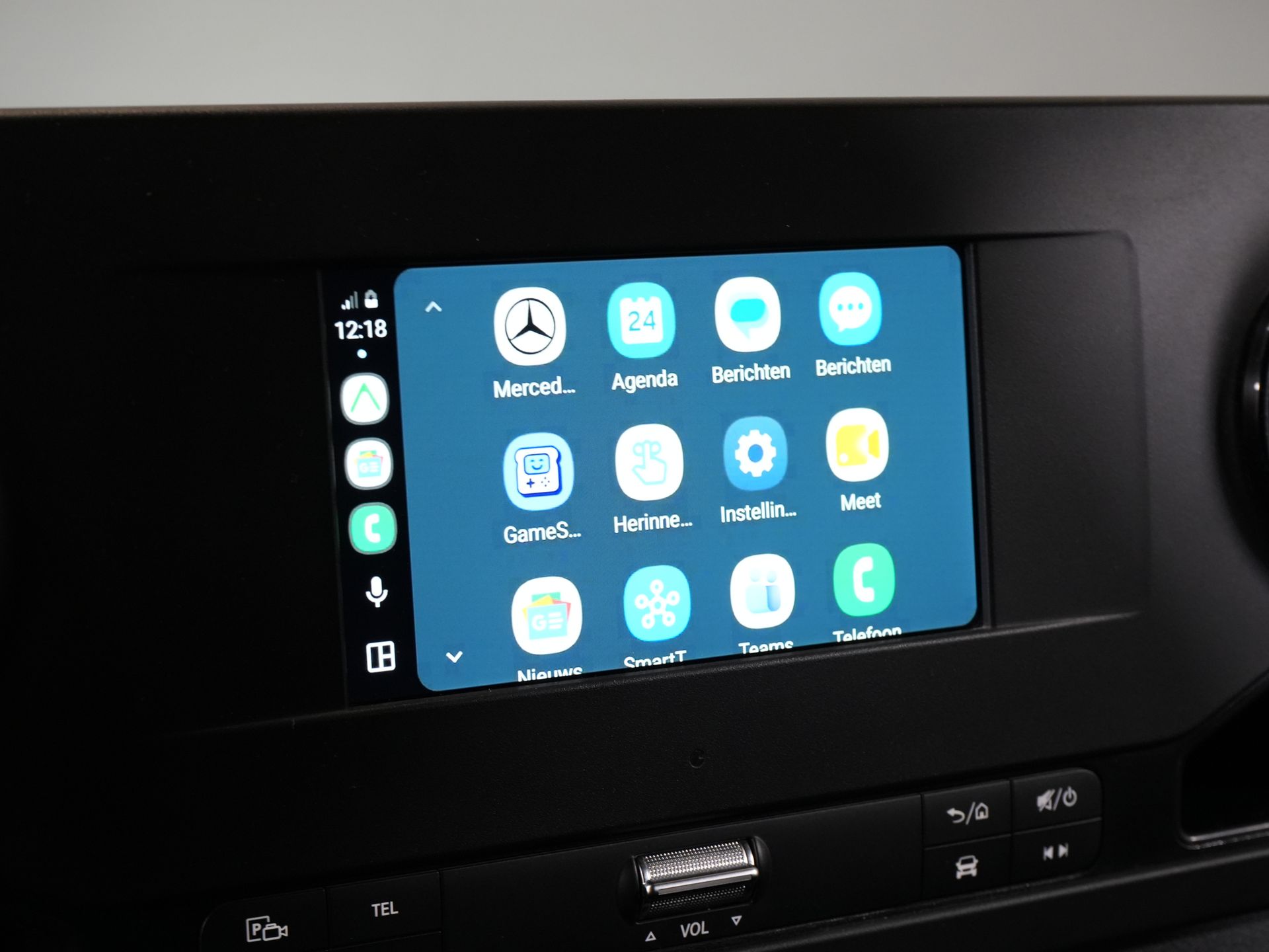 Mercedes-Benz Sprinter Bestelbus 317 CDI Aut. L2H2 LED/ Gev.Stoel/ Stoelverw./ Standkachel/ Carplay/ Cruise/ Camera/ Trekhaak 23