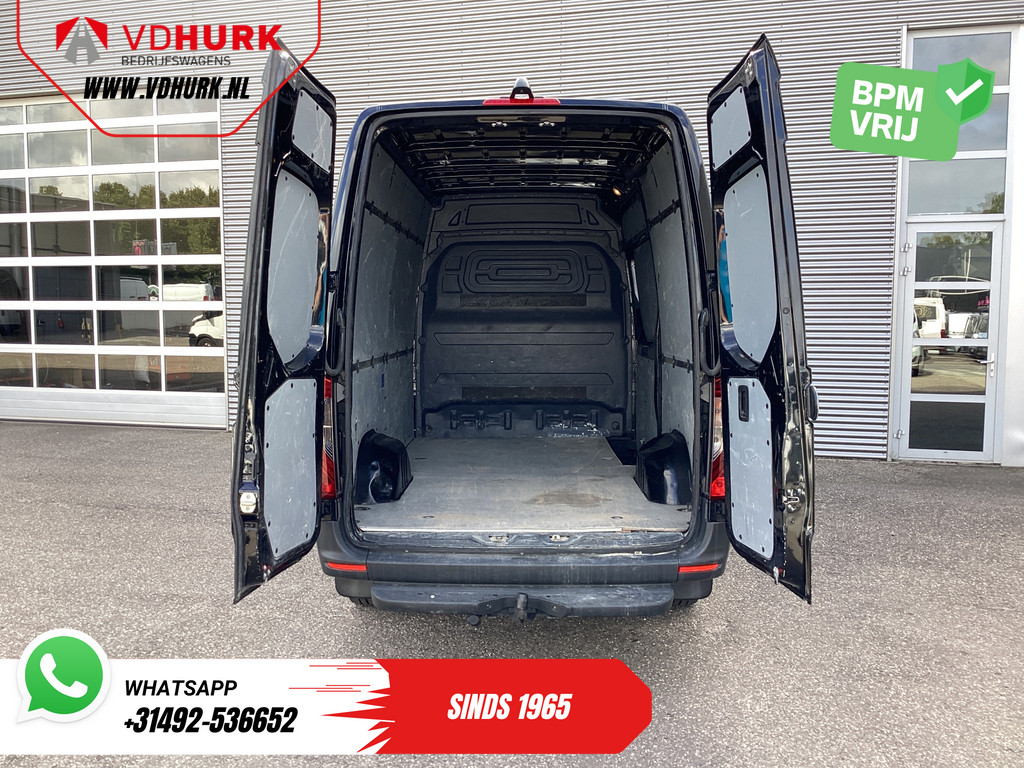 Mercedes-Benz Sprinter Bestelbus 317 CDI Aut. L2H2 LED/ Gev.Stoel/ Stoelverw./ Standkachel/ Carplay/ Cruise/ Camera/ Trekhaak 4