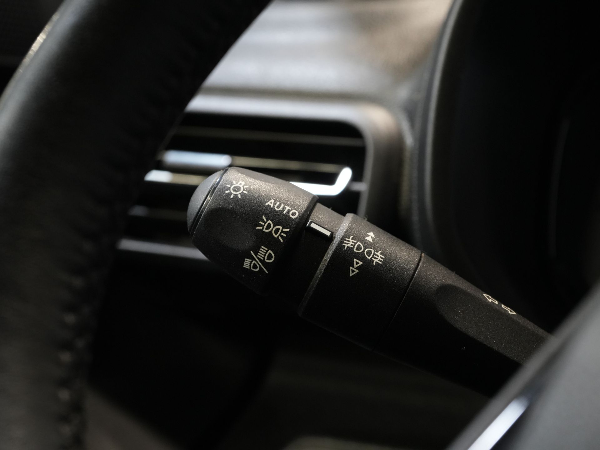Citroën Berlingo Bestelbus 1.5 HDi 100 pk NL Auto/ Carplay/ Stoelverw./ Stuurverw./ Camera/ Cruise/ PDC/ Airco 17
