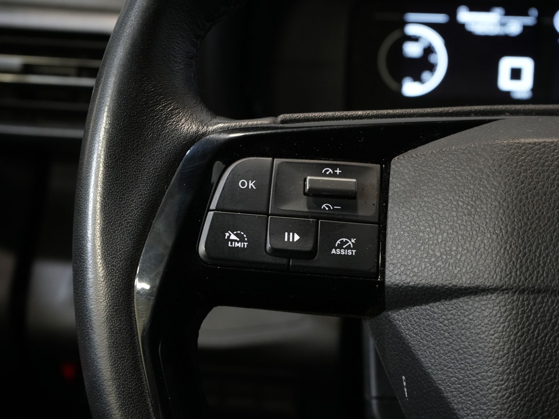 Citroën Berlingo Bestelbus 1.5 HDi 100 pk NL Auto/ Carplay/ Stoelverw./ Stuurverw./ Camera/ Cruise/ PDC/ Airco 18
