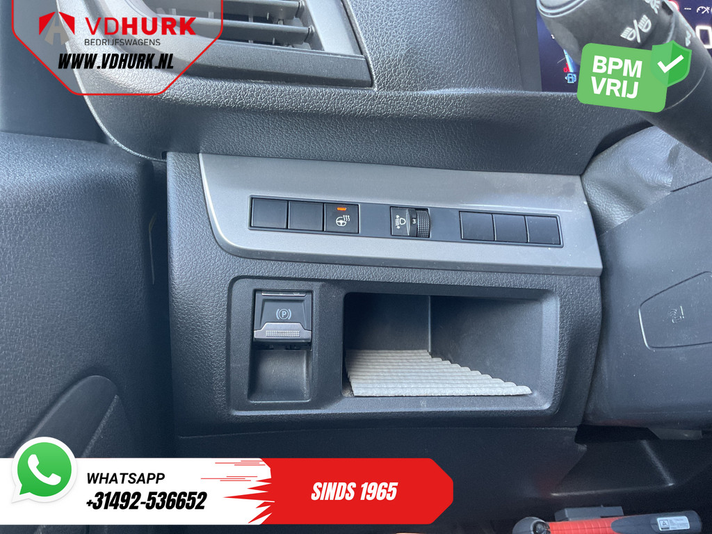 Peugeot Expert Bestelbus 2.0 HDi 180 pk Aut. DC Dubbel cabine LED/ Imperiaal/ Stuurverw./ Carplay/ Navi/ Camera/ Climate/ Afn.Trekhaak/ PDC/ LMV/ Cruise 19