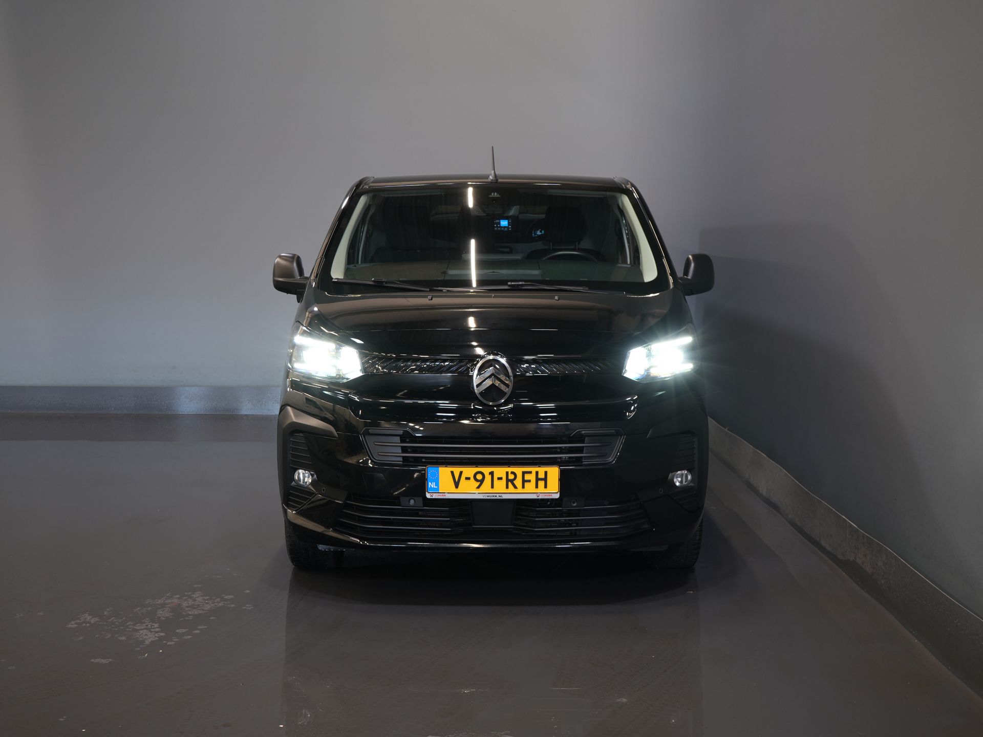 Citroën Jumpy Bestelbus 2.0 HDI 180 pk Aut. LED/ Standkachel/ Keyless/ Stoelverw/ Stuurverw./ Carplay/ Climate/ Camera/ PDC/ Cruise/ Trekhaak/ LMV 6