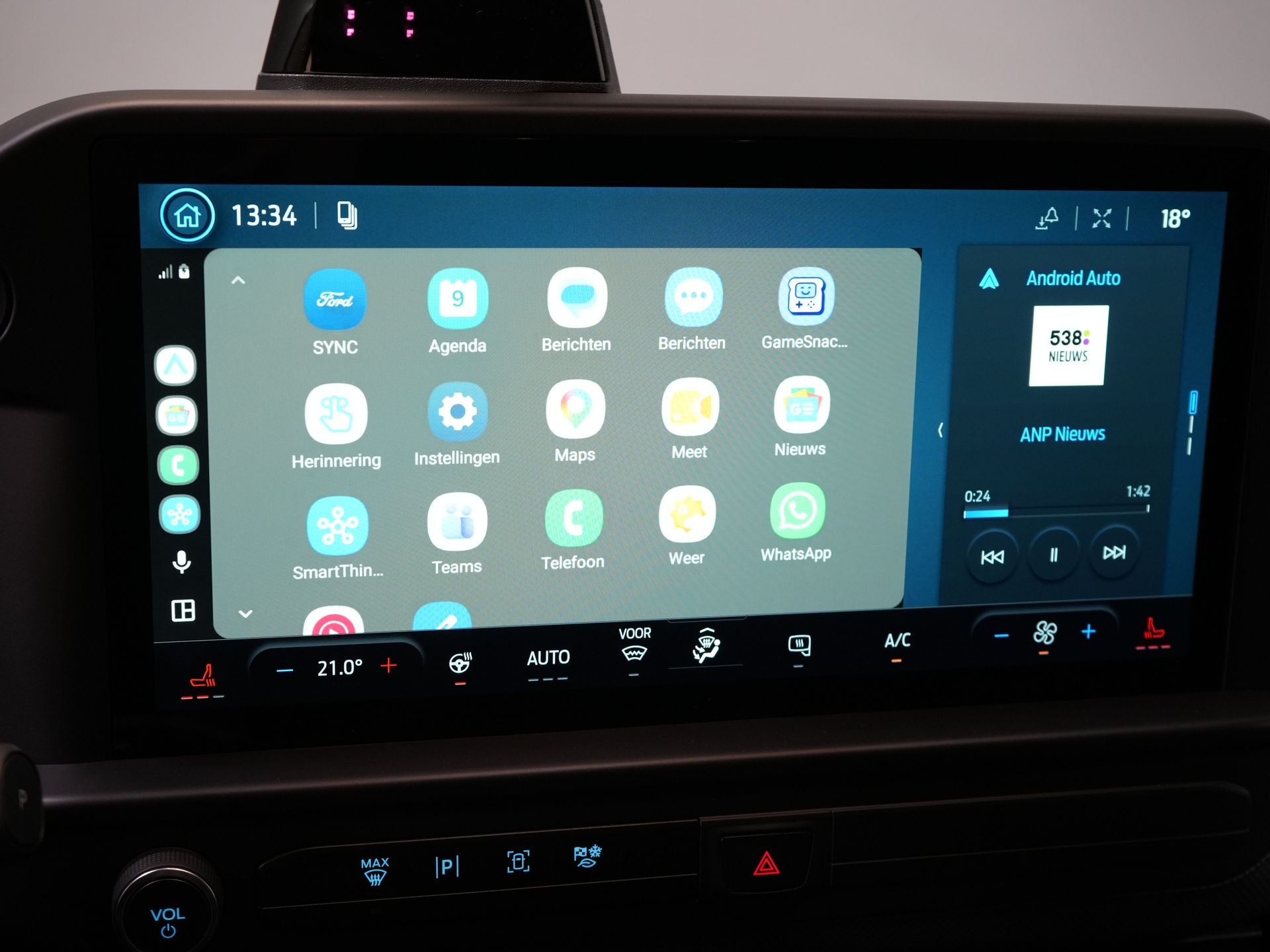 Ford E-Transit Custom Bestelbus L2 Trend 71 kWh 370 Km WLTP Garantie T/m 7-2031/ LED/ Standkachel/ Stoelverw./ Carplay/ Climate/ Camera/ PDC/ LMV/ Cruise 25