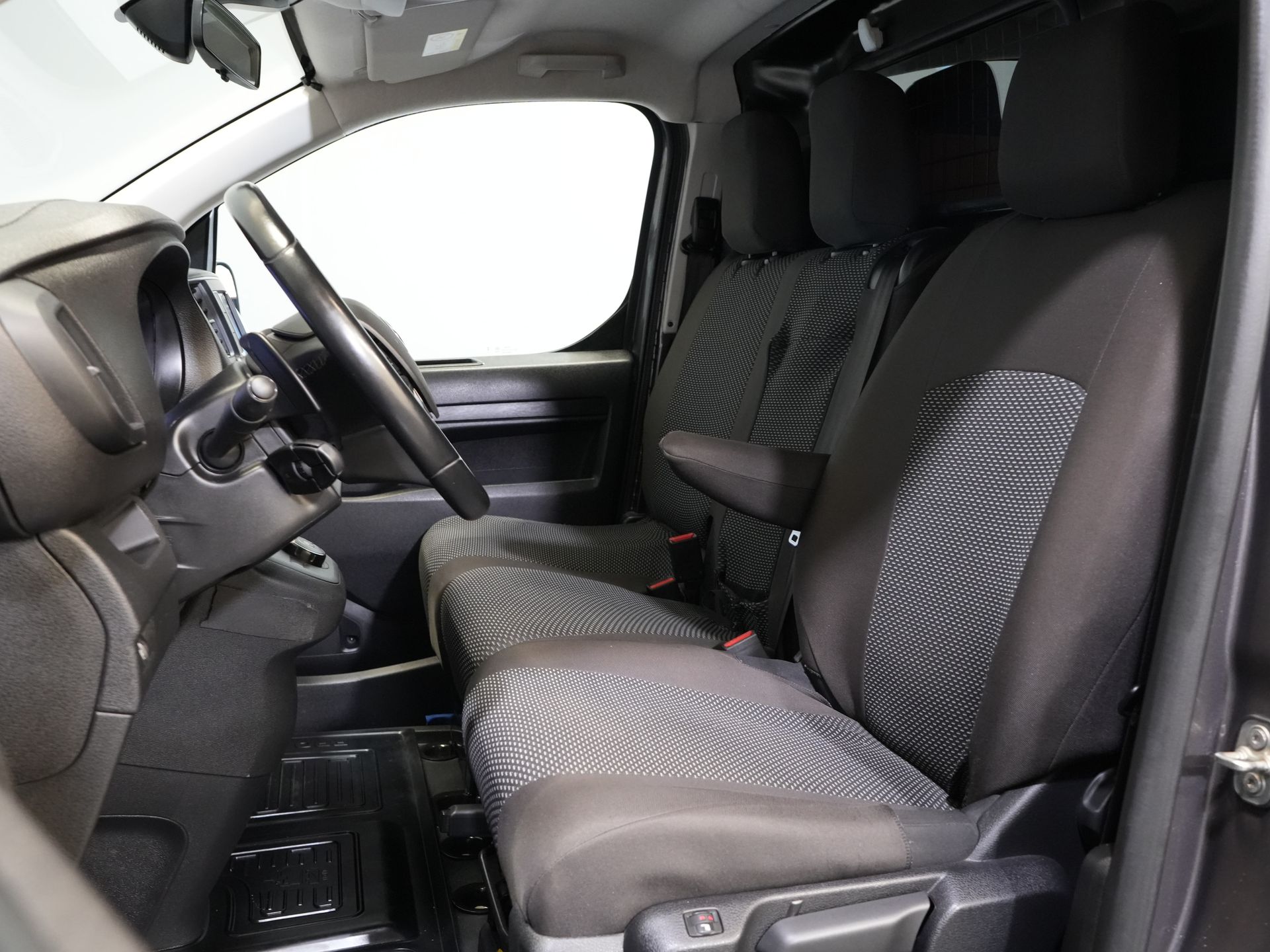 Toyota ProAce Worker Bestelbus 2.0 180 pk Aut. L3 Stoelverw./ Carplay/ Navi/ PDC/ Cruise/ Airco 11