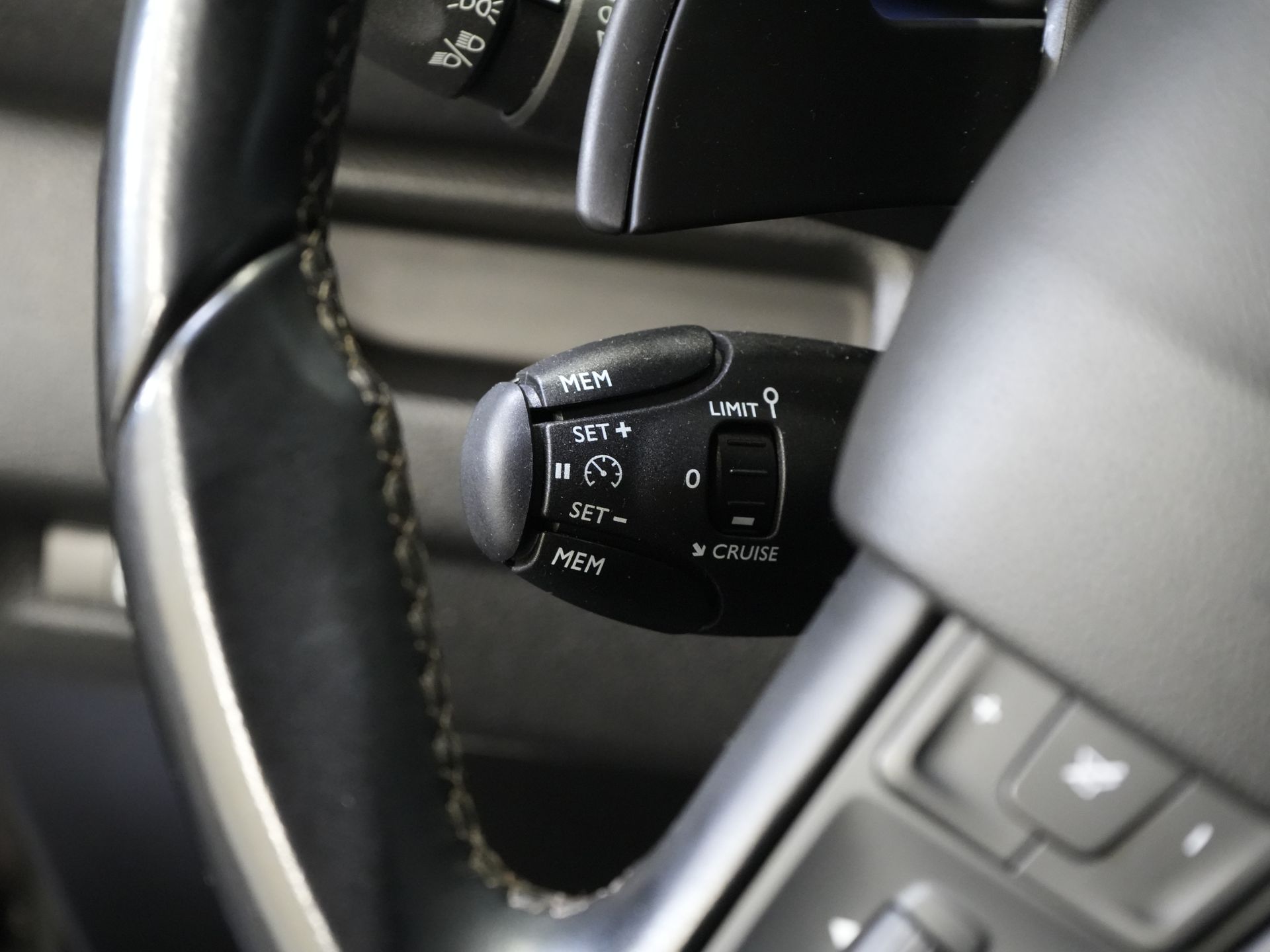 Toyota ProAce Worker Bestelbus 2.0 180 pk Aut. L3 Stoelverw./ Carplay/ Navi/ PDC/ Cruise/ Airco 16
