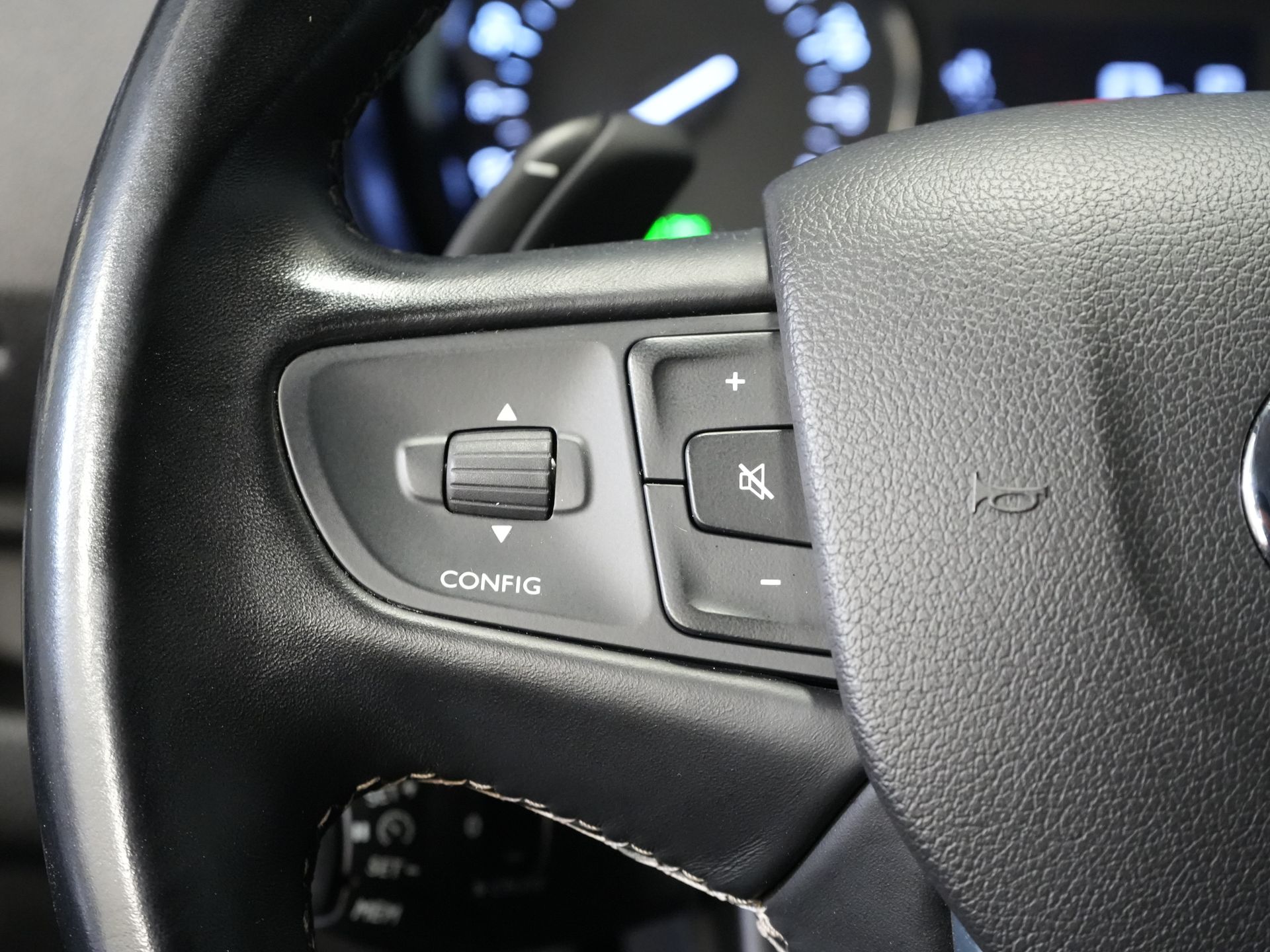 Toyota ProAce Worker Bestelbus 2.0 180 pk Aut. L3 Stoelverw./ Carplay/ Navi/ PDC/ Cruise/ Airco 17
