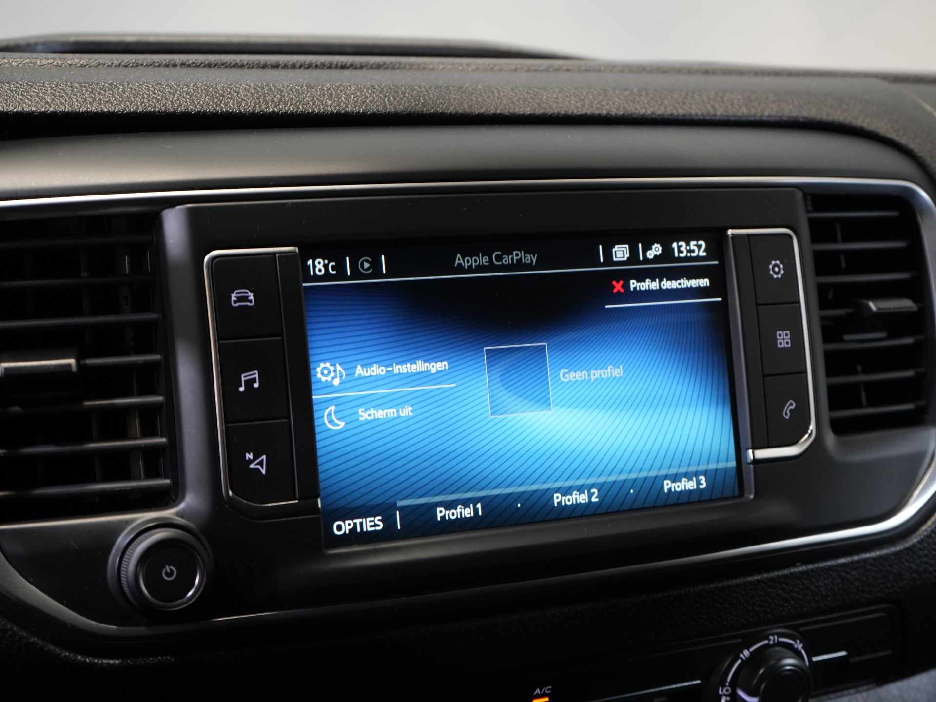 Toyota ProAce Worker Bestelbus 2.0 180 pk Aut. L3 Stoelverw./ Carplay/ Navi/ PDC/ Cruise/ Airco 22