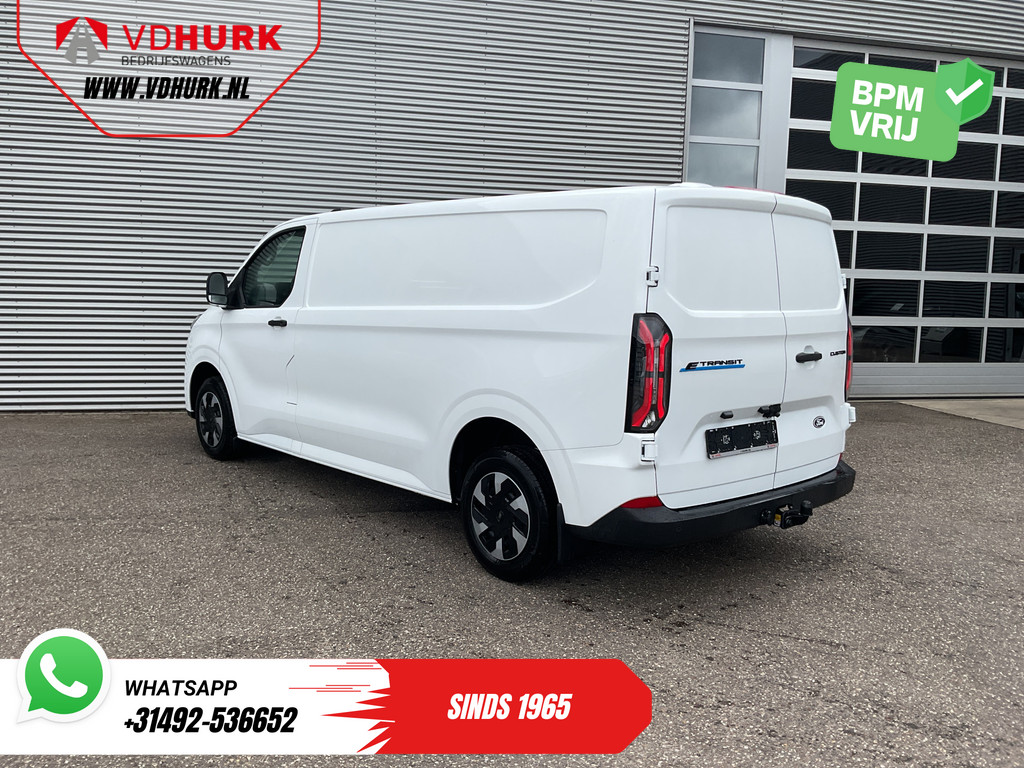 Ford E-Transit Custom Bestelbus 340 L2 Trend 71 kWh 380 km WLTP LED/ Standkachel/ Stoelverw./ Carplay/ Camera/ PDC/ Climate/ Cruise/ Trekhaak 1