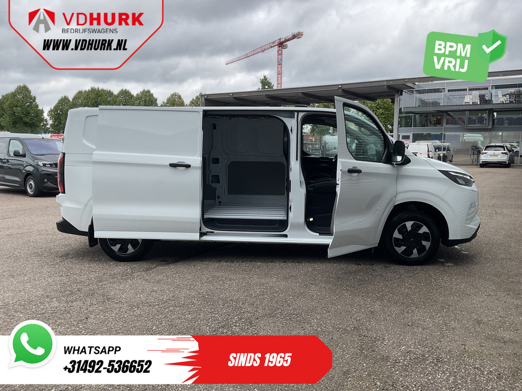 Ford E-Transit Custom Bestelbus 340 L2 Trend 71 kWh 380 km WLTP LED/ Standkachel/ Stoelverw./ Carplay/ Camera/ PDC/ Climate/ Cruise/ Trekhaak 5