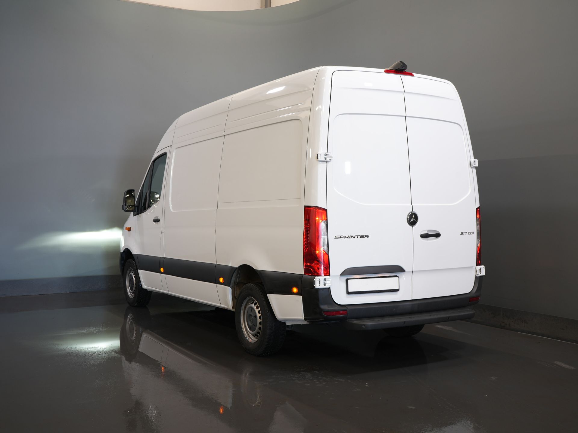 Mercedes-Benz Sprinter Bestelbus 317 CDI L2H2 Aut. LED/ 270Gr.Deuren/ Stoelverw./ Gev.Stoel/ Navi/ Airco/ Camera/ Cruise/ PDC 1