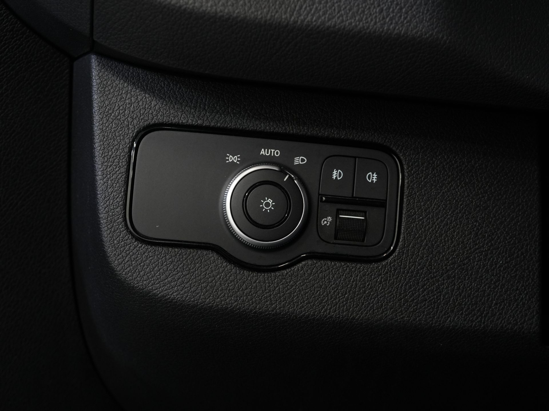 Mercedes-Benz Sprinter Bestelbus 317 CDI L2H2 Aut. LED/ 270Gr.Deuren/ Stoelverw./ Gev.Stoel/ Navi/ Airco/ Camera/ Cruise/ PDC 16