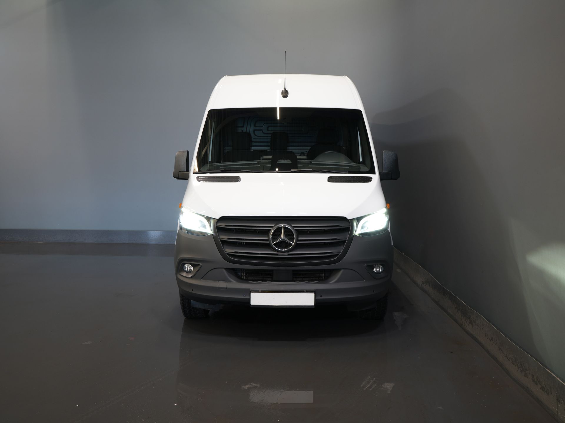 Mercedes-Benz Sprinter Bestelbus 317 CDI L2H2 Aut. LED/ 270Gr.Deuren/ Stoelverw./ Gev.Stoel/ Navi/ Airco/ Camera/ Cruise/ PDC 6