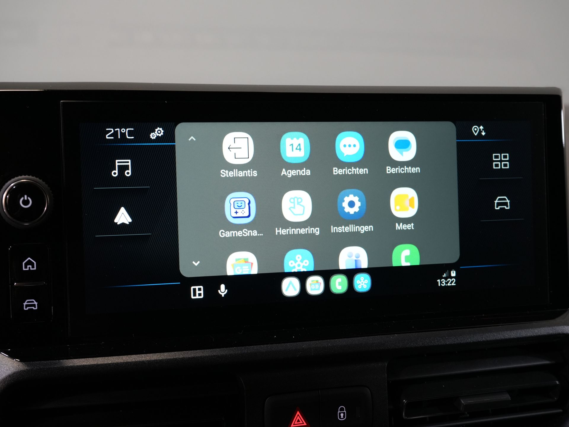 Peugeot Partner Bestelbus 1.5 HDi 130 pk Aut. MARGE NL Auto/ Carplay/ Virtual Cockpit/ Climate/ Keyless/ Camera/ Cruise/ 16”LMV/ PDC 23