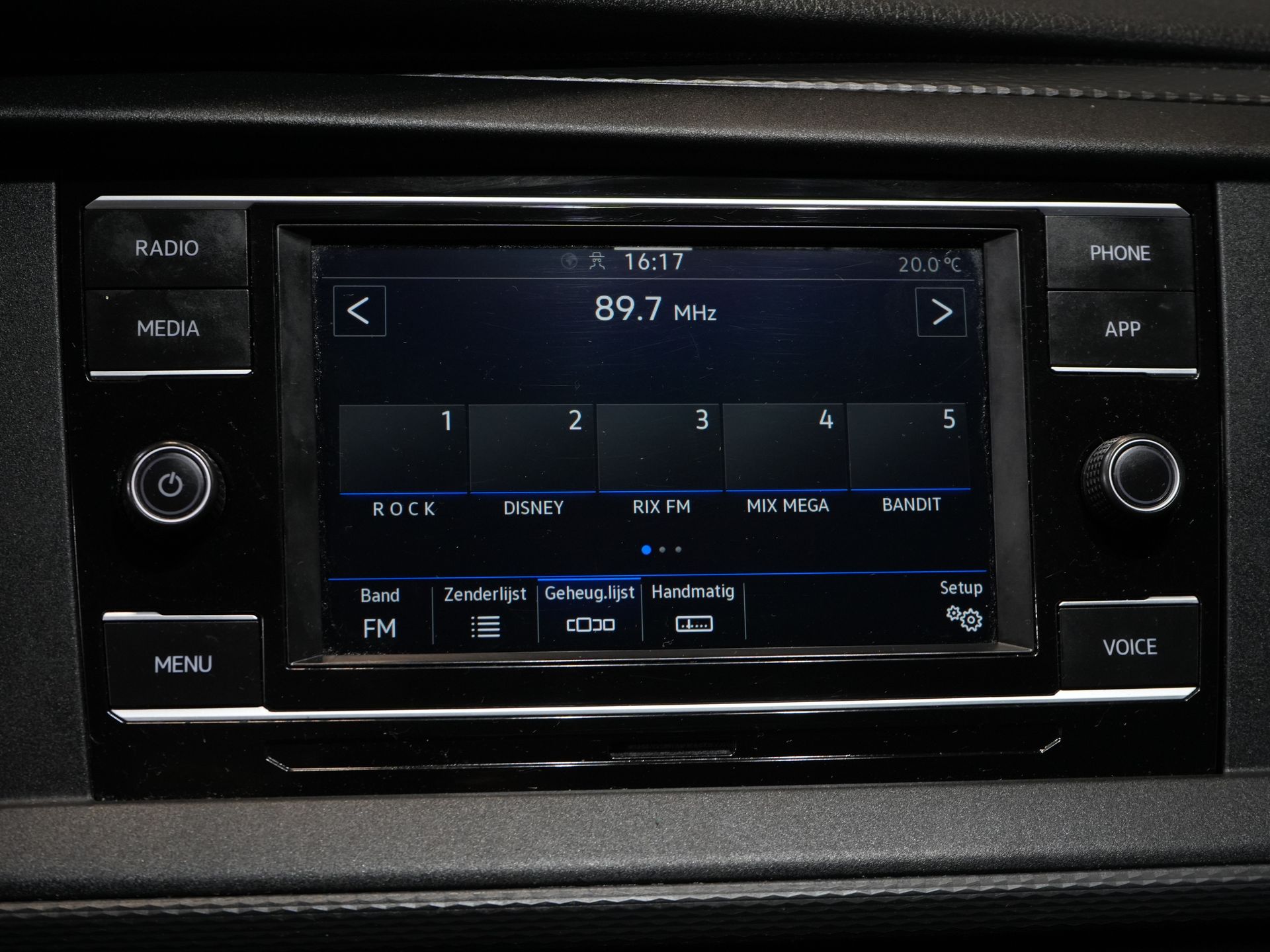 Volkswagen Transporter Bestelbus T6.1 2.0 TDI L2 150 pk Aut. LED/ Adapt.Cruise/ Carplay/ Standkachel/ Stoelverw./ Airco/ Camera/ PDC/ 16’LMV/ Trekhaak 22