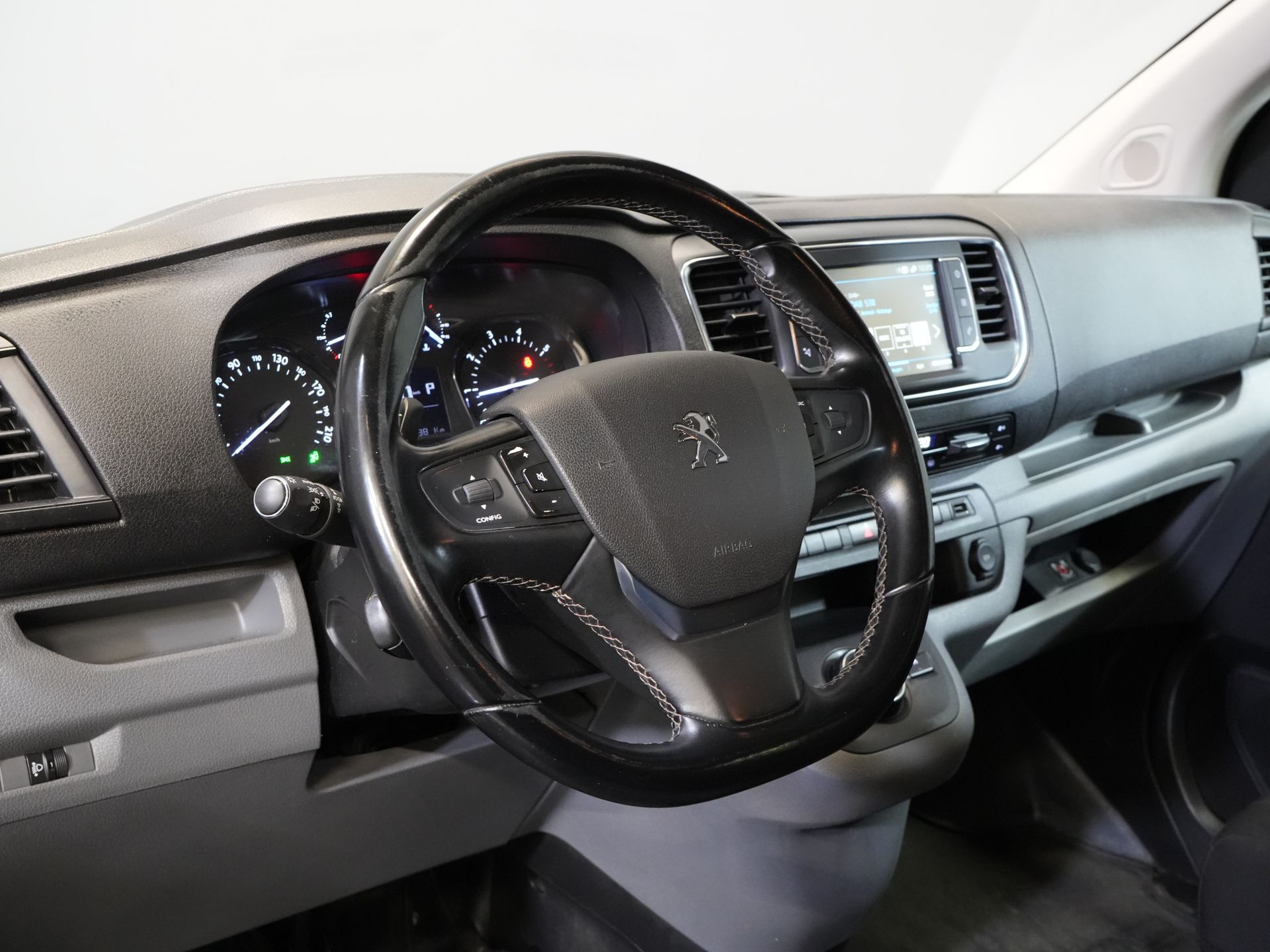 Peugeot Expert Bestelbus 2.0 HDI 180 pk Aut. DC Dubbel Cabine 2x Schuifdeur/ Carplay/ Stoelverw./ Climate/ Navi/ Camera/ Cruise/ 17’LMV/ PDC/ Trekhaak 13