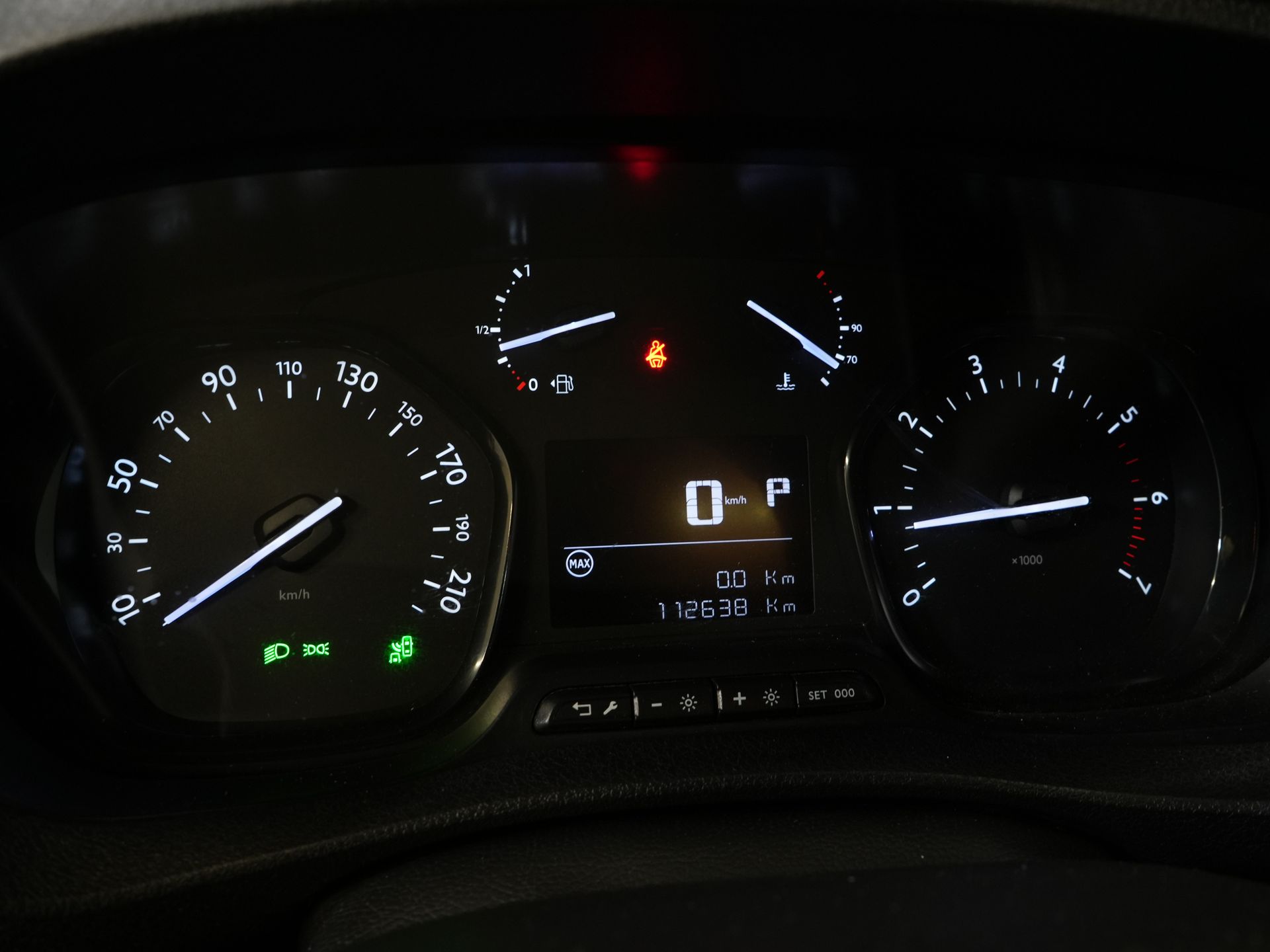Peugeot Expert Bestelbus 2.0 HDI 180 pk Aut. DC Dubbel Cabine 2x Schuifdeur/ Carplay/ Stoelverw./ Climate/ Navi/ Camera/ Cruise/ 17’LMV/ PDC/ Trekhaak 21