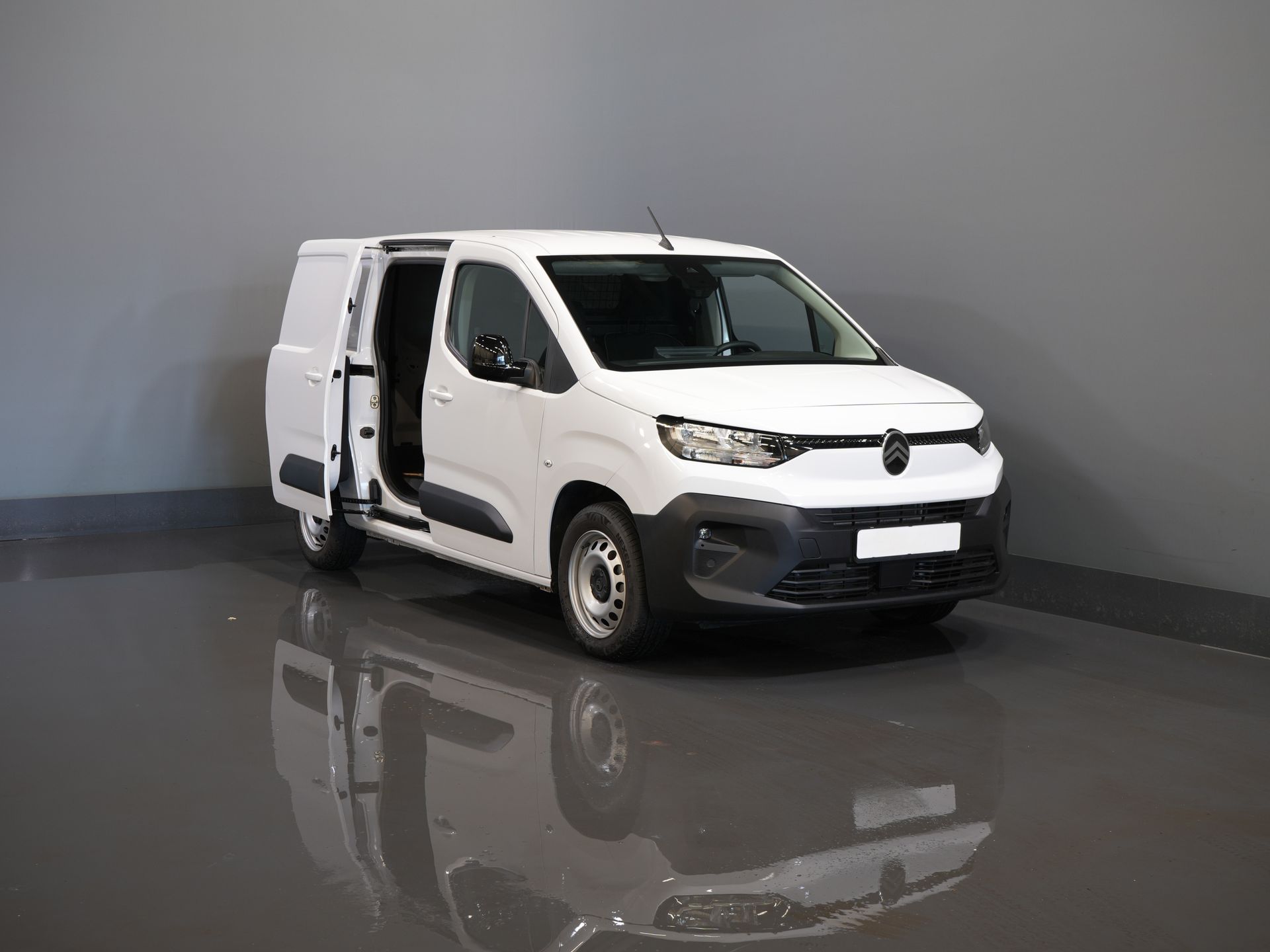 Peugeot Partner Bestelbus (Citroen Berlingo) 1.5 HDi 100 pk L2 Carplay/ Stoelverw./ 3Pers./ Virtual Cockpit/ Climate/ Keyless/ Navi/ Camera/ Cruise/ PDC 8