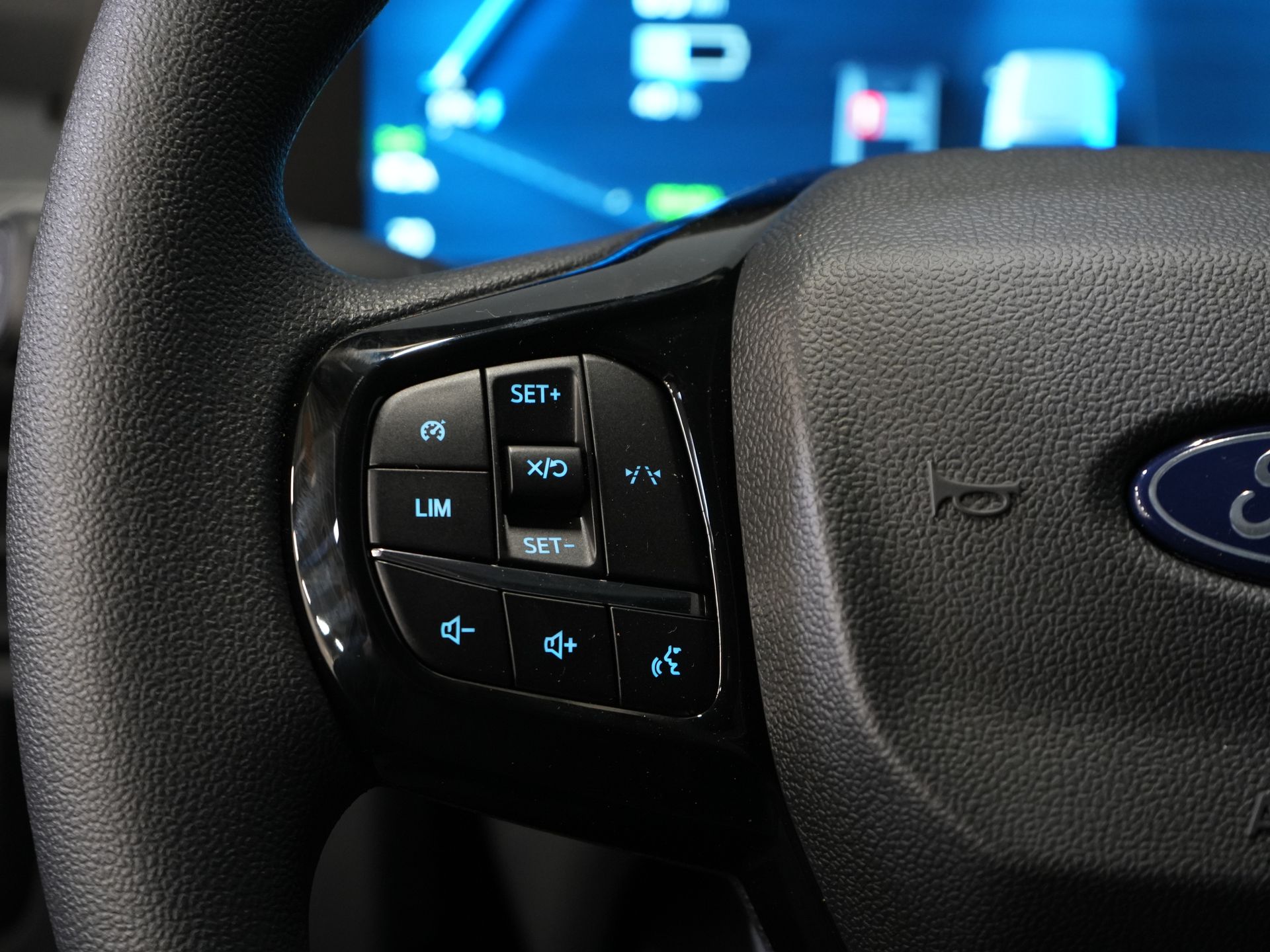 Ford E-Transit Custom Bestelbus Trend 330 km WLTP LED/ Snellader/ 2.3t Trekverm./ Stoelverw./ Carplay/ Climate/ Camera/ PDC/ Cruise 18