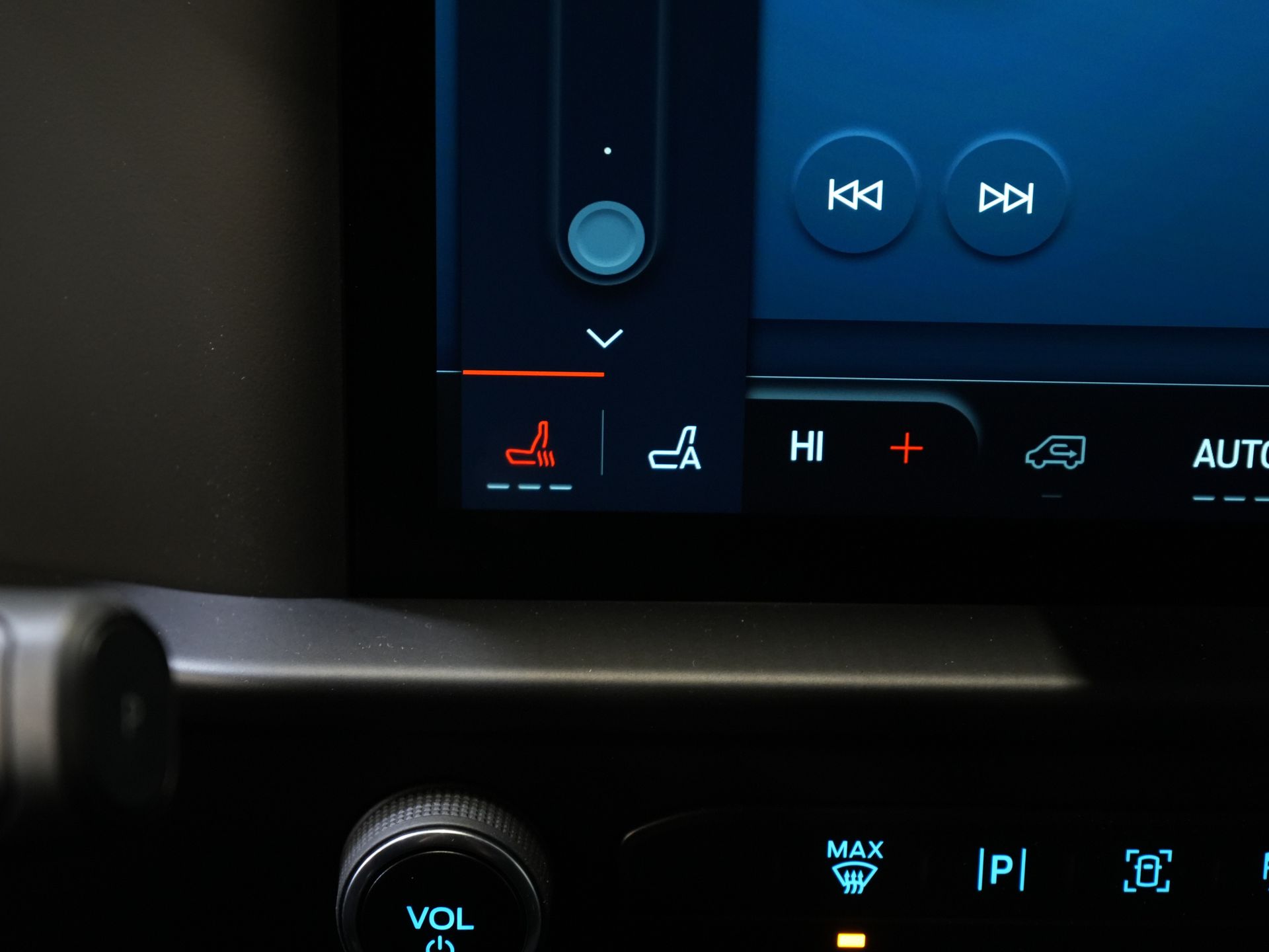 Ford E-Transit Custom Bestelbus Trend 330 km WLTP LED/ Snellader/ 2.3t Trekverm./ Stoelverw./ Carplay/ Climate/ Camera/ PDC/ Cruise 21