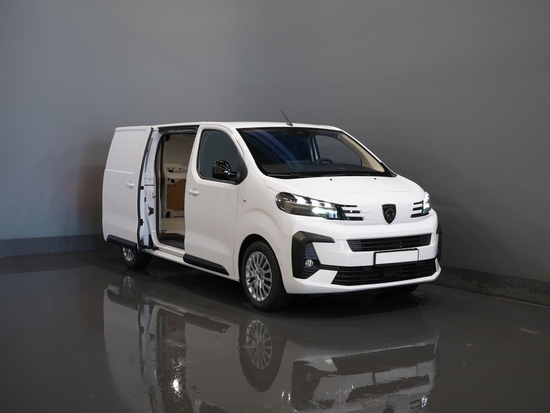Peugeot e-Expert Bestelbus L3 75 kWh 330km WLTP LED/ Snellader/ Keyless/ Standkachel/ Stuurverw./ Carplay/ Camera/ Climate/ Cruise 8
