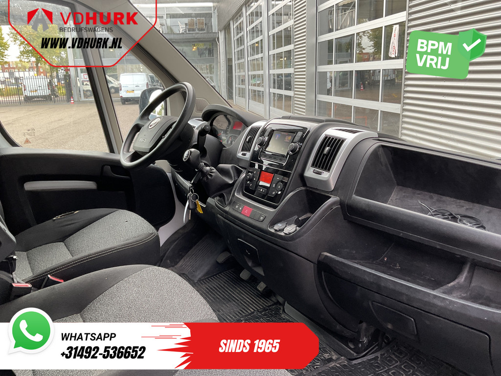 Fiat Ducato Bestelbus 2.3 MJ 120 pk L2H2 NL Auto/ Weinig km!/ Alarm III/ Climate/ Navi/ Cruise/ Camera/ Trekhaak 12