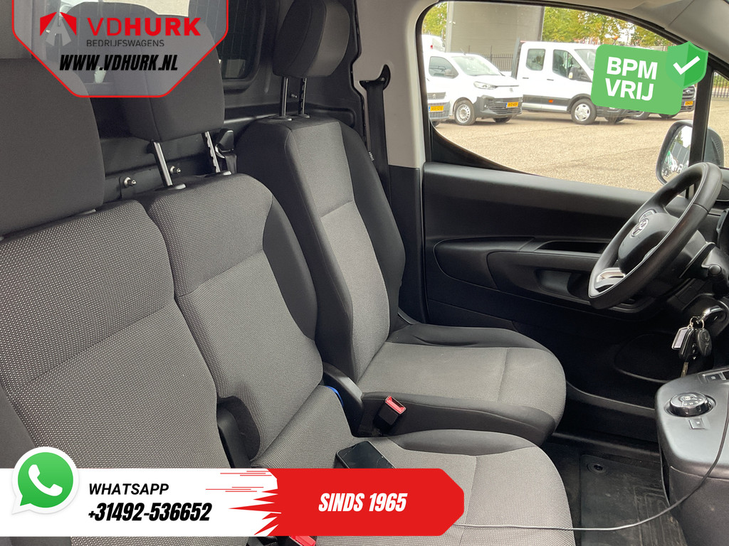 Toyota PROACE CITY Bestelbus 1.5 130 pk Aut. Carplay/ 3Pers./ Standkachel/ Airco/ Camera/ Cruise/ Dakdragers/ PDC/ Trekhaak 10
