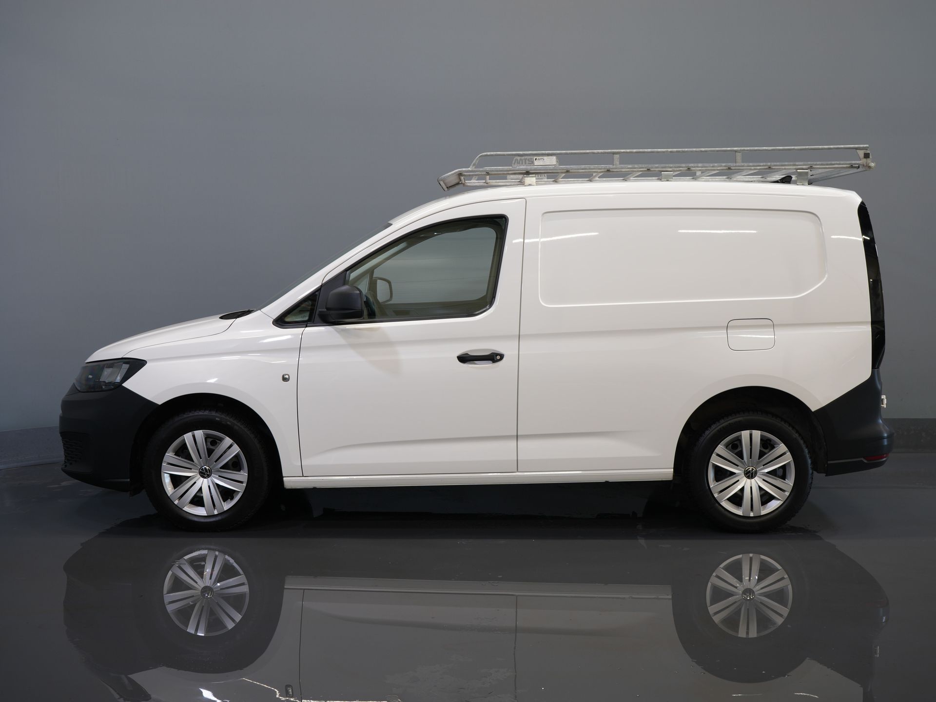 Volkswagen Caddy Cargo Bestelbus 2.0 TDI 100 pk Carplay/ Imperiaal/ Cruise/ PDC 9