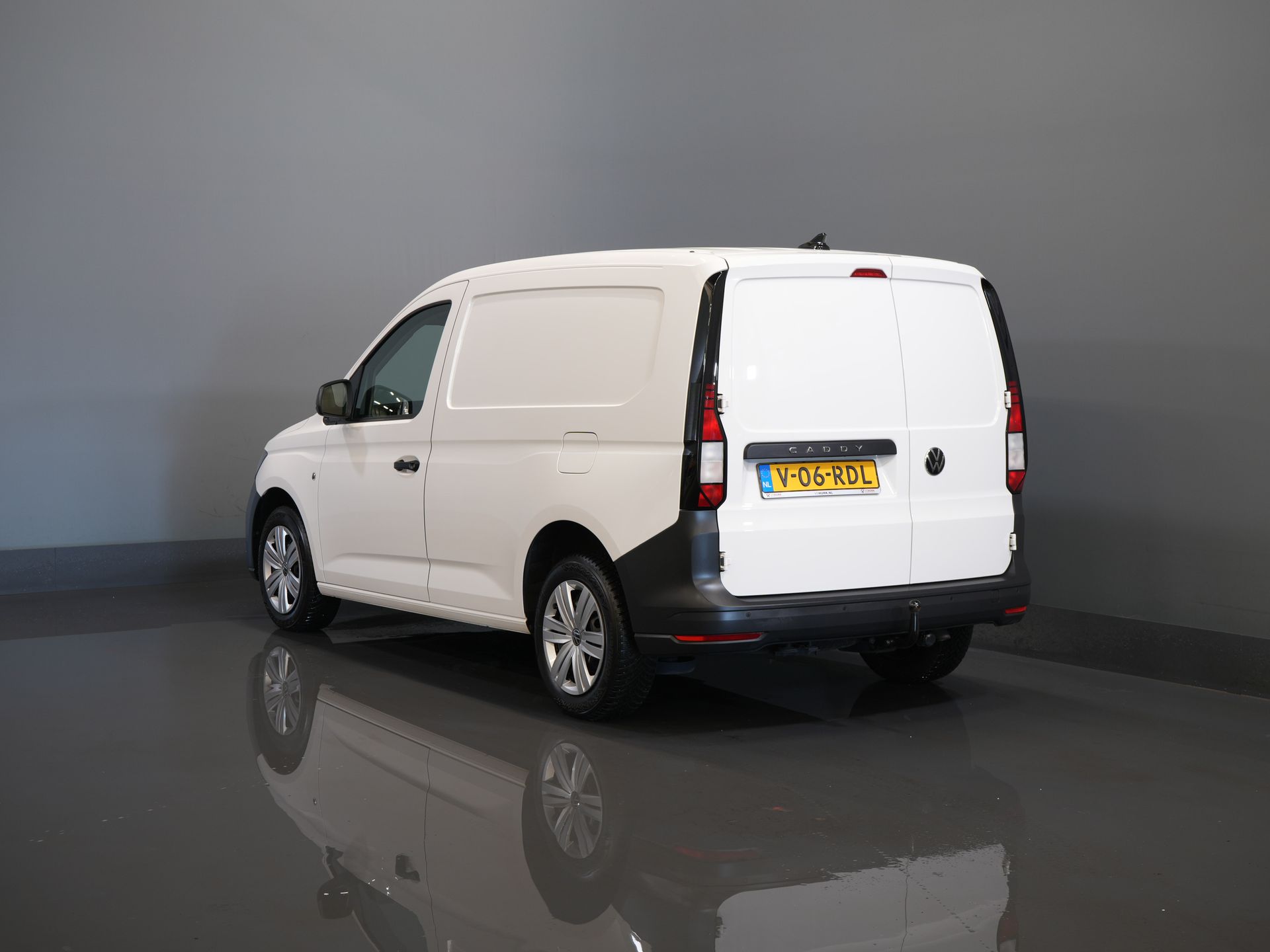 Volkswagen Caddy Cargo Bestelbus 2.0 TDI 100 pk Carplay/ Airco/ Navi/ Cruise/ PDC/ Trekhaak 1
