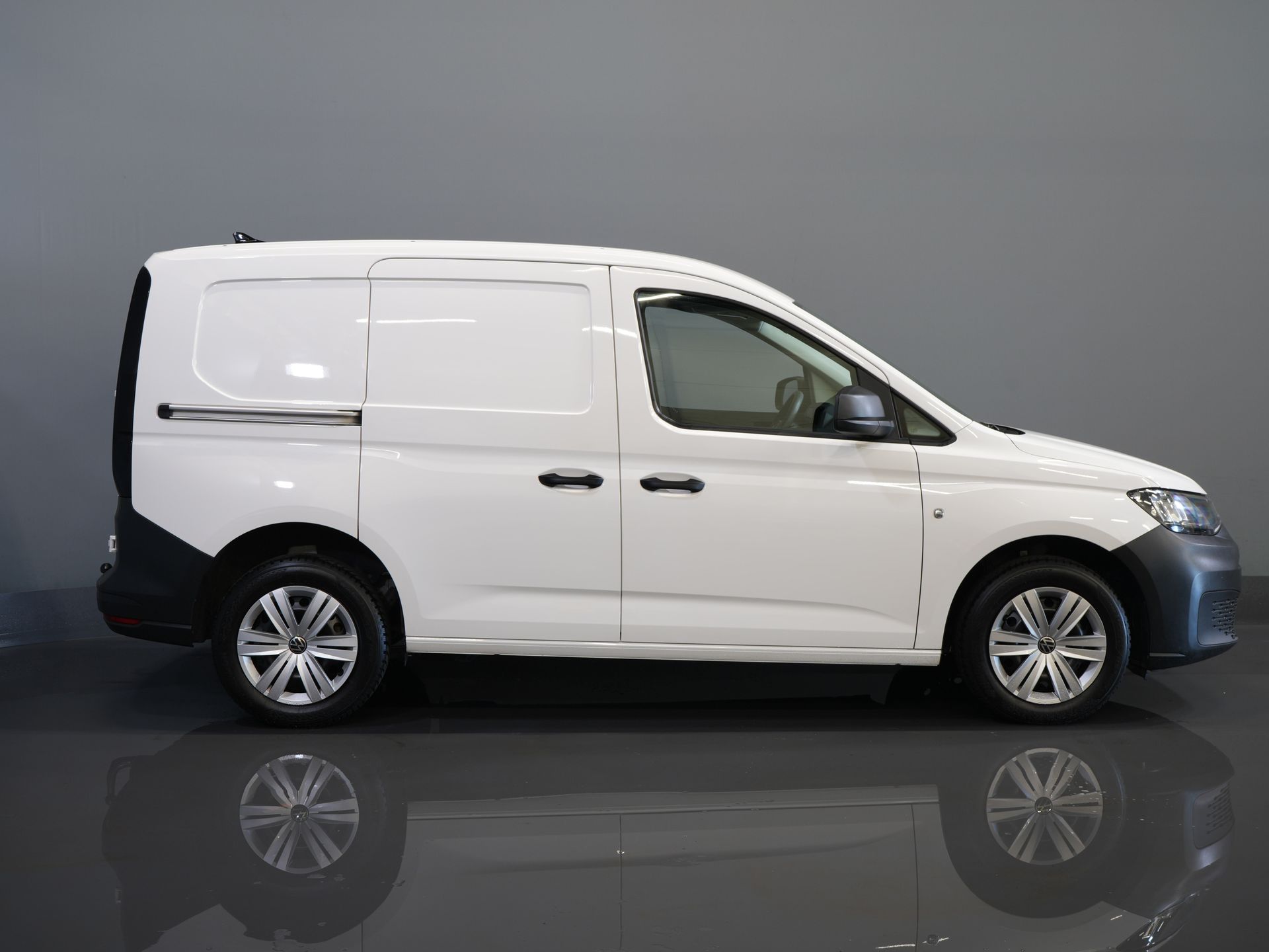 Volkswagen Caddy Cargo Bestelbus 2.0 TDI 100 pk Carplay/ Airco/ Navi/ Cruise/ PDC/ Trekhaak 10