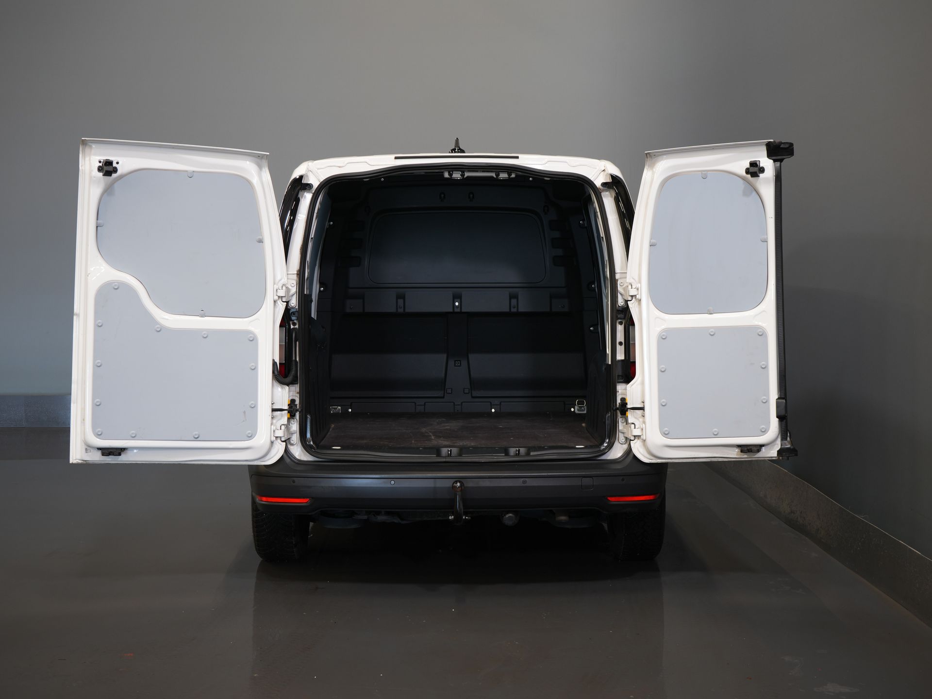 Volkswagen Caddy Cargo Bestelbus 2.0 TDI 100 pk Carplay/ Airco/ Navi/ Cruise/ PDC/ Trekhaak 4