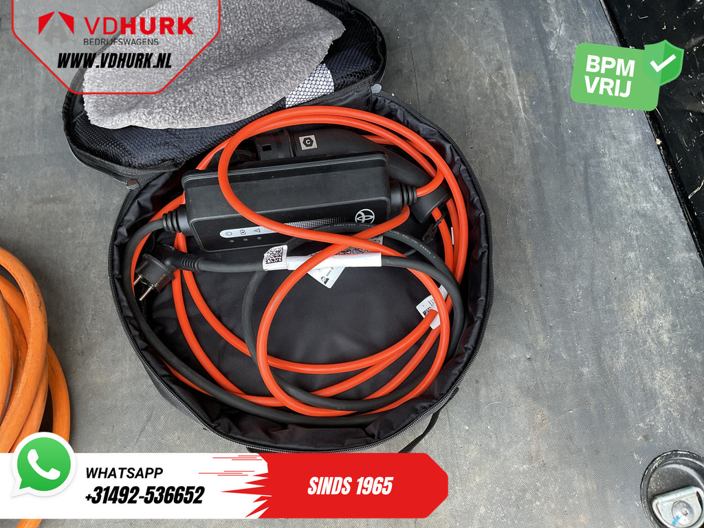 Toyota e-ProAce City 50 kWh 320 km WLTP L2 3Pers./ LED/ Standkachel/ Snellader/ 2x Schuifdeur/ Airco/ Cruise/ PDC/ DAB Bestelbus  16