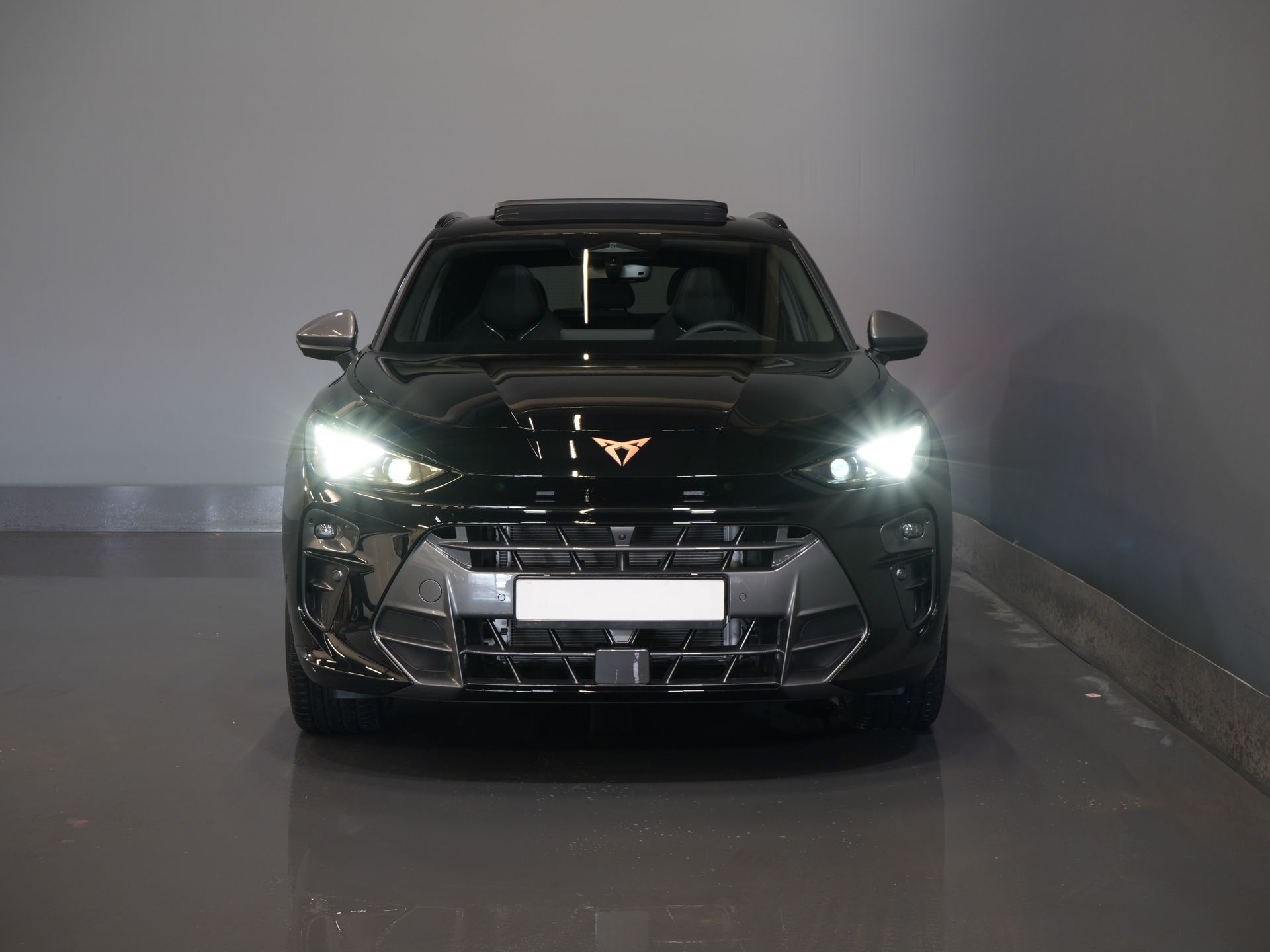 CUPRA Terramar SUV 1.5 TSI e-Hybrid 272 pk VZ Limited Pano/ Elek.Trekhaak/ Sennheiser/ 360 Camera/ Matrix/ Snellader/ Elek.klep/ Head-up/ Memory/ S 6