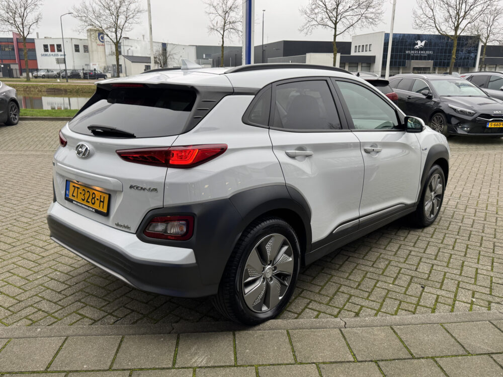 Hyundai KONA EV Premium 64 kWh 14