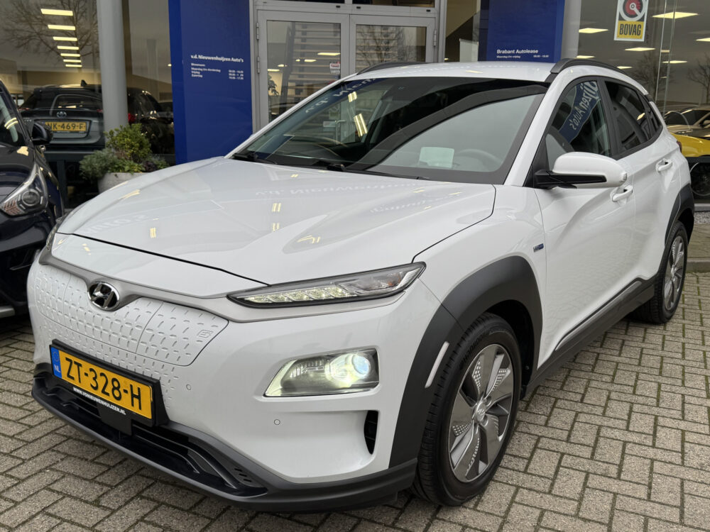 Hyundai KONA EV Premium 64 kWh 2