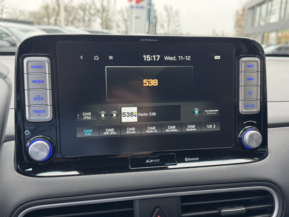 Hyundai KONA EV Premium 64 kWh 22