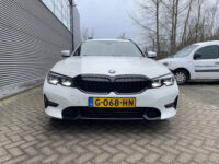 BMW 3 Serie Touring 330i Introduction Executive Edition 29