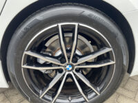 BMW 3 Serie Touring 330i Introduction Executive Edition 32