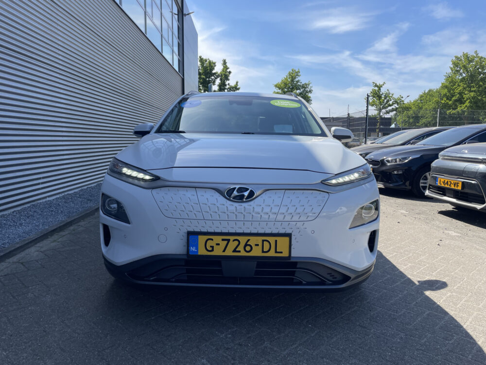 Hyundai KONA EV Premium 64 kWh 2