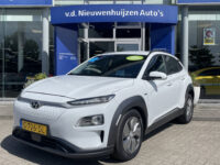 Hyundai KONA EV Premium 64 kWh 29