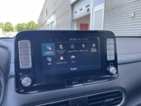 Hyundai KONA EV Premium 64 kWh 50